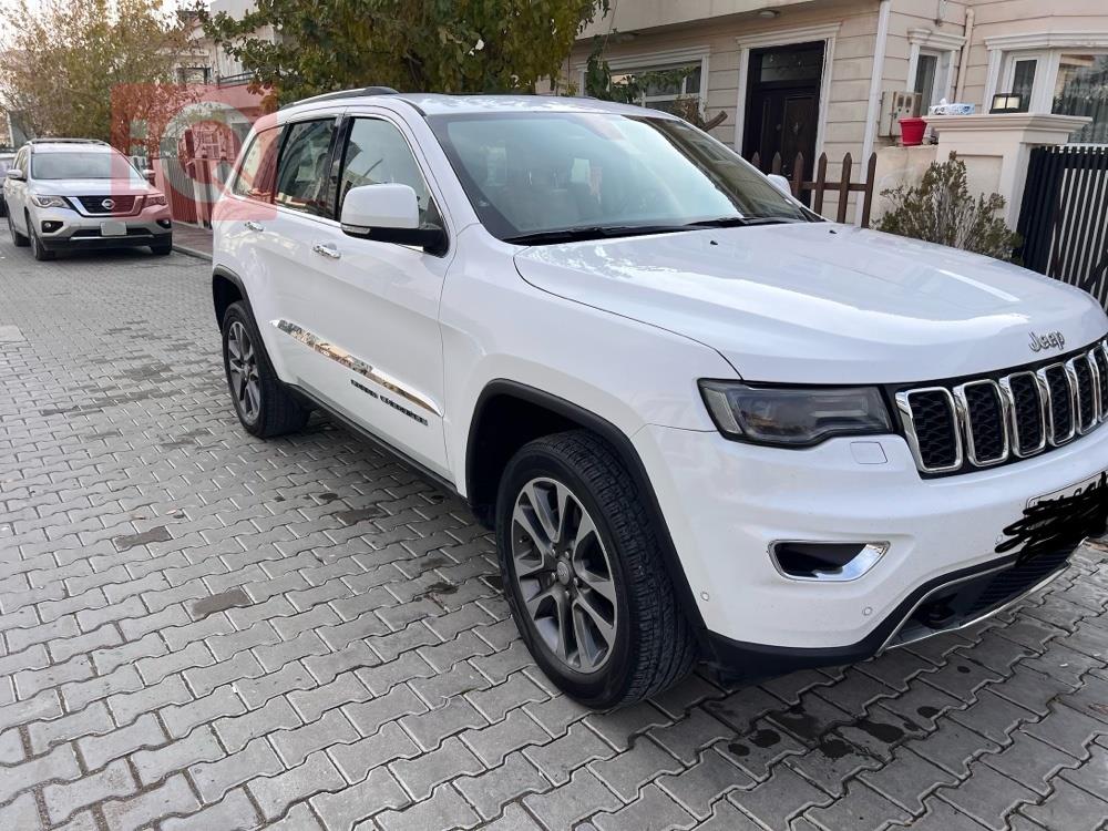 جيب جراند شيروكي